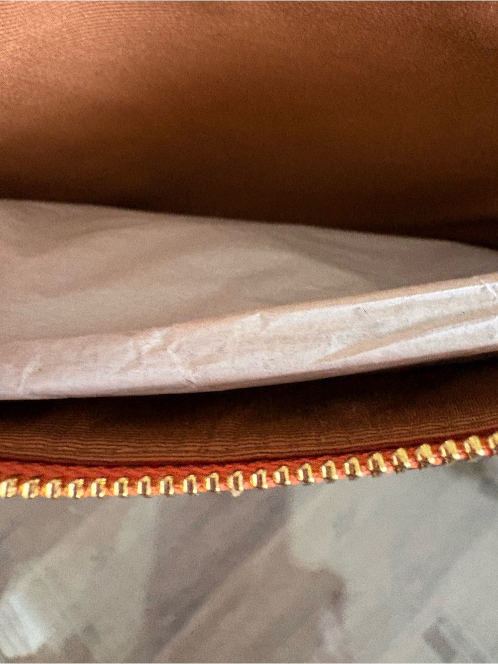 🤍🤍COACH LARGE CORNER ZIP PEBBLED LEATHER COACH STAMPED WRISTLET!🤍🤍 - Picture 7 of 8